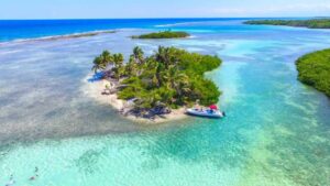 Deadman Caye, little Caribbean paradise island