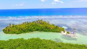 Deadman Caye, little Caribbean paradise island